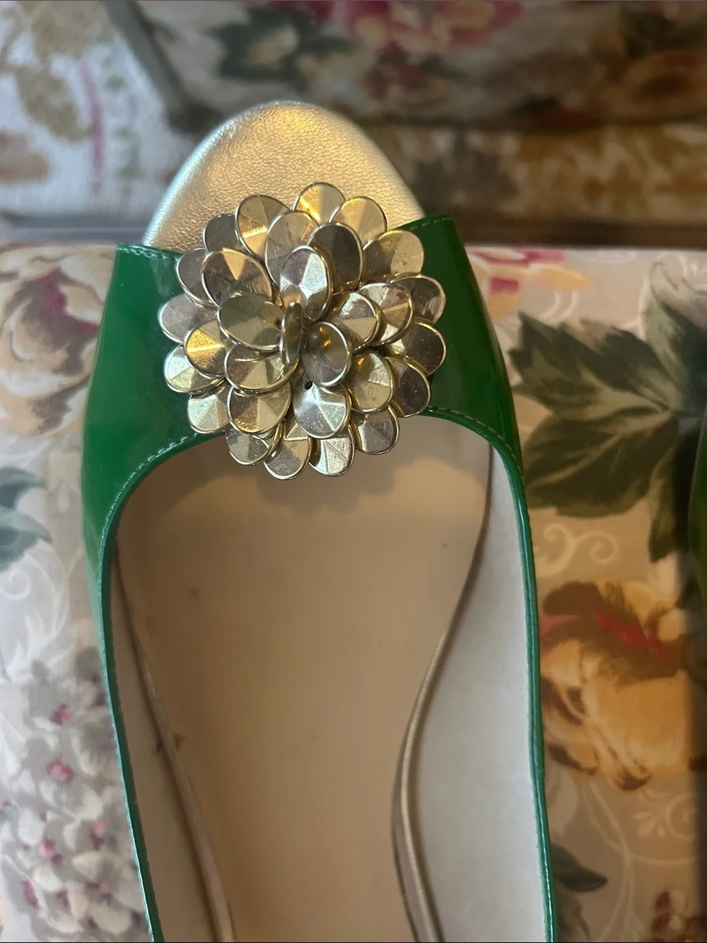 kate spade Green Patent Leather Peep-Toe Flats with Gold Floral Emblem